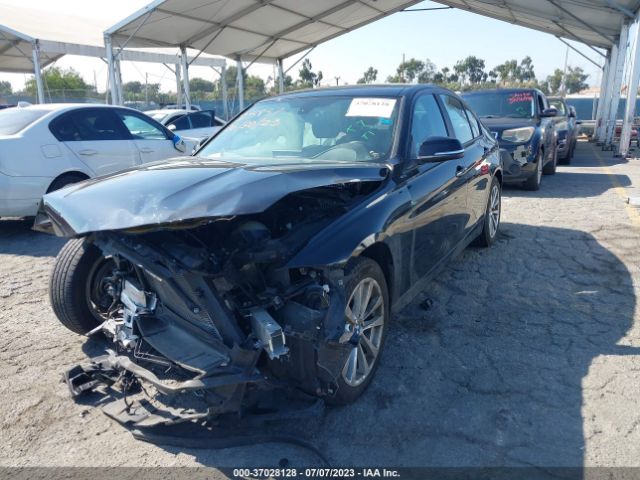 WBA8E1G55HNU15225 BMW 3 Series 320i