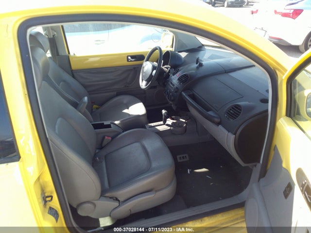 2004 VOLKSWAGEN NEW BEETLE COUPE GLS VIN: 3VWCD31C94M403969