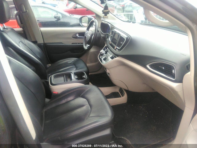 2C4RC1BG6LR275476 Chrysler Pacifica Touring L