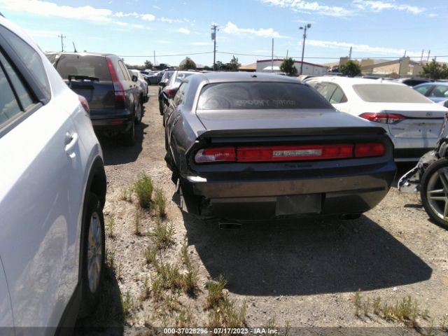 2C3CDYBT4EH231840 Dodge Challenger R/t