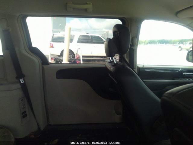 2C4RC1BG9ER434218 Chrysler Town & Country Touring