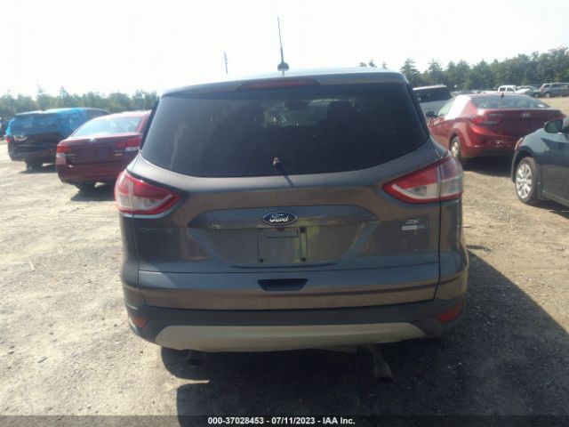 1FMCU9GX0EUC14734 Ford ESCAPE SE