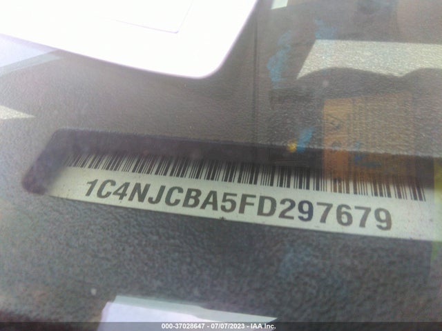 1C4NJCBA5FD297679 Jeep Compass Altitude Edition