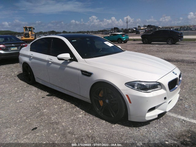 2014 BMW M5, VIN: WBSFV9C57ED097732