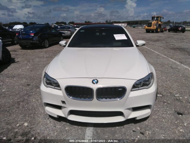 WBSFV9C57ED097732 BMW M5