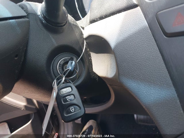 2013 HYUNDAI SONATA GLS VIN: 5NPEB4ACXDH760770
