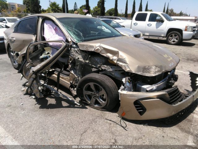 5XXG14J20NG098715 KIA K5 LXS