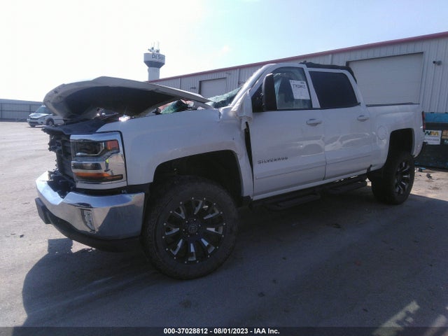 Chevrolet Silverado 1500 1lt 2018 3GCUKREC3JG261722 Image 2