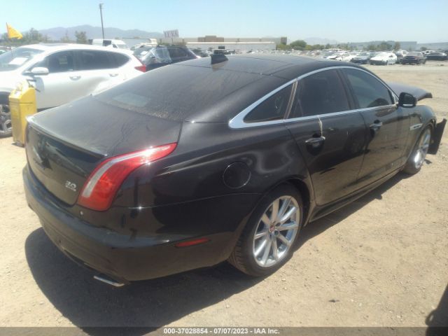 SAJWJ1CDXG8V95416 Jaguar Xj R-sport
