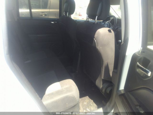 1C4NJCBA7FD149050 Jeep Compass Sport