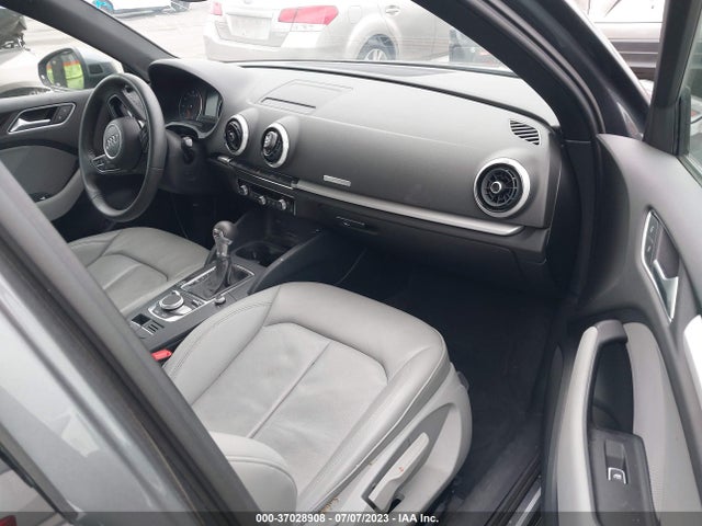 WAUAUGFF6KA101695 Audi A3 Sedan Premium/titanium Premium