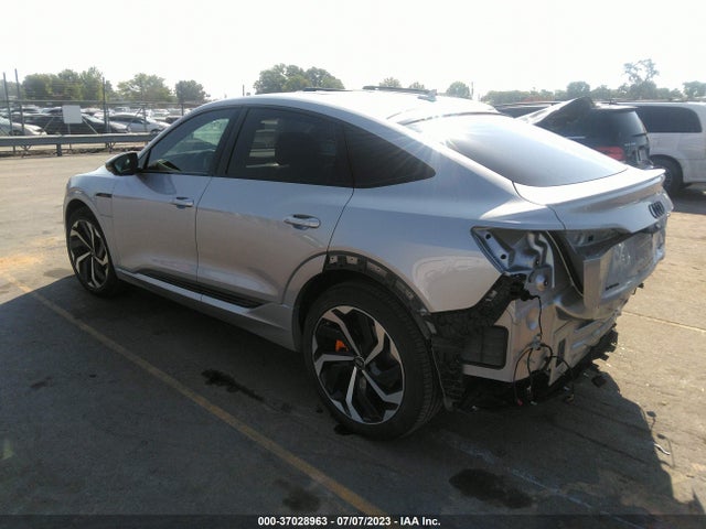 2022 Audi e-tron, VIN: WA12AAGE4NB031786