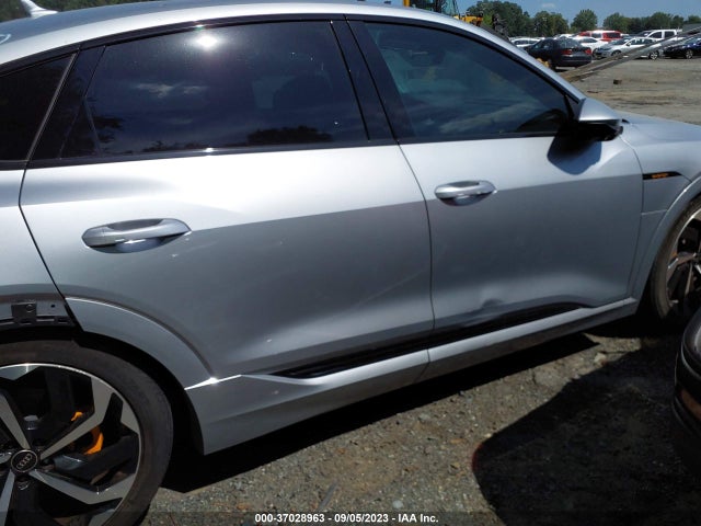 2022 Audi e-tron, VIN: WA12AAGE4NB031786
