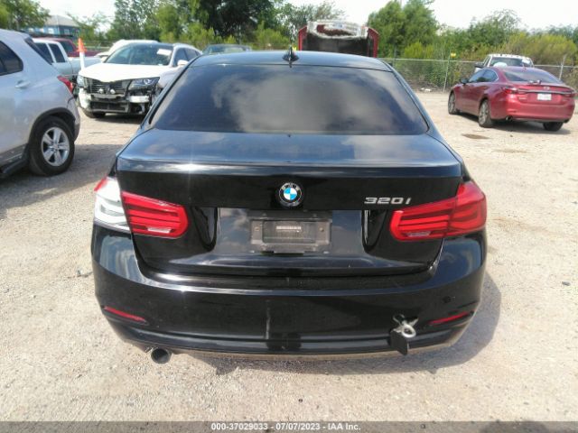 WBA8E1G56JNU91851 BMW 3 Series 320i