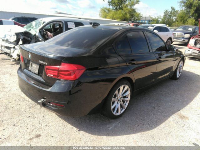 WBA8E1G56JNU91851 BMW 3 Series 320i
