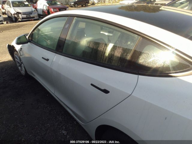 5YJ3E1EA2NF361860 Tesla MODEL 3