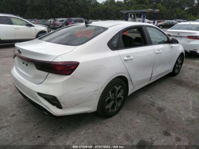 3KPF24AD6ME340408 KIA Forte Lxs