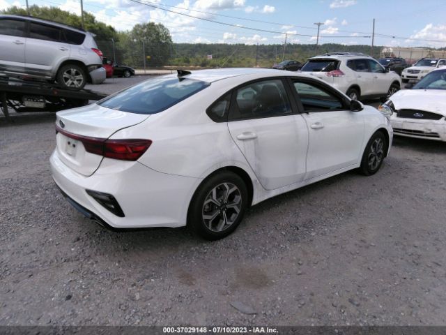 3KPF24AD9LE201307 KIA Forte Lxs