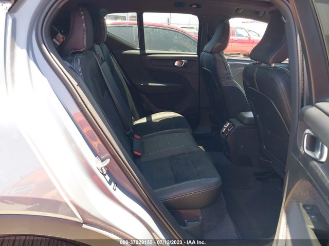 2022 Volvo XC40, VIN: YV4ED3UB3N2702636