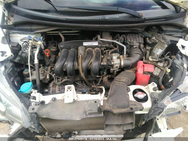 Honda FIT LX 2017 3HGGK5H50HM710712 Image 17