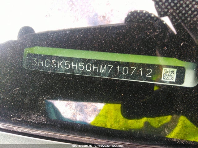 Honda FIT LX 2017 3HGGK5H50HM710712 Image 16