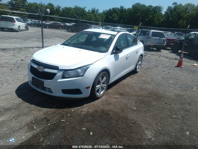 Chevrolet Cruze 2lt 2014 1G1PE5SB2E7428574 Image 2