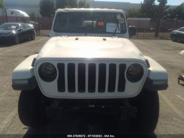 1C4HJXEG8LW174186 Jeep Wrangler Unlimited Sahara Altitude