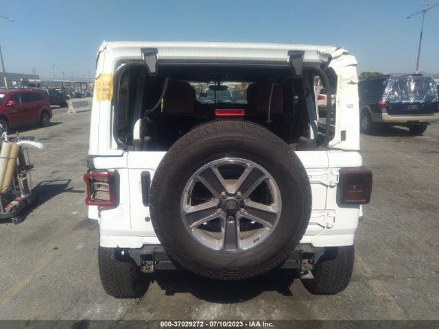 1C4HJXEG8LW174186 Jeep Wrangler Unlimited Sahara Altitude