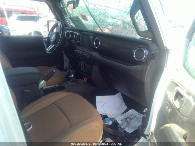 1C4HJXEG8LW174186 Jeep Wrangler Unlimited Sahara Altitude