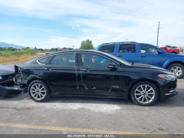 3FA6P0PU4HR163380 Ford Fusion Energi Se
