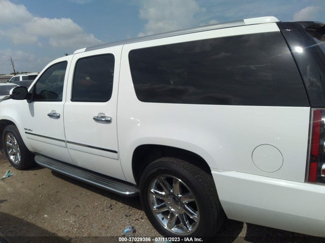 2013 GMC YUKON XL 1500 DENALI VIN: 1GKS2MEF6DR358183