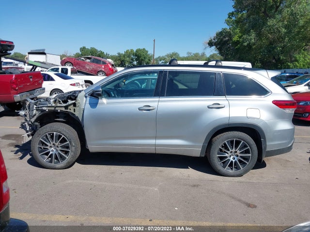 Toyota Highlander Xle/se 2017 5TDJZRFH9HS376068 Image 14