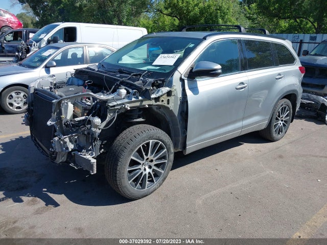 Toyota Highlander Xle/se 2017 5TDJZRFH9HS376068 Image 2