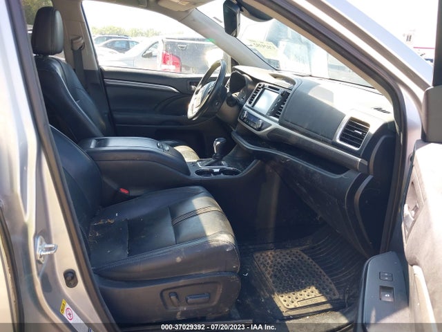 Toyota Highlander Xle/se 2017 5TDJZRFH9HS376068 Image 5