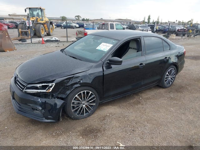 3VWD17AJ0GM397132 Volkswagen Jetta Sedan 1.8t Sport