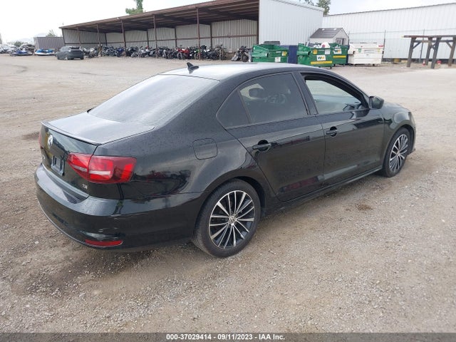 3VWD17AJ0GM397132 Volkswagen Jetta Sedan 1.8t Sport