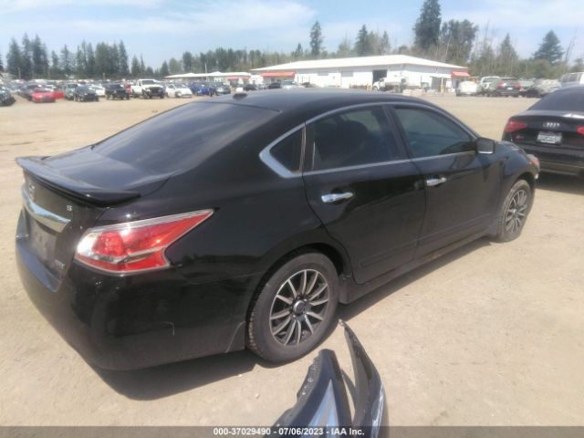 1N4AL3AP2FN920111 Nissan Altima 2.5 S