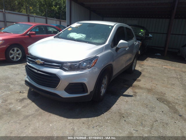 Chevrolet TRAX LS 2022 KL7CJKSM1NB545476 Image 2