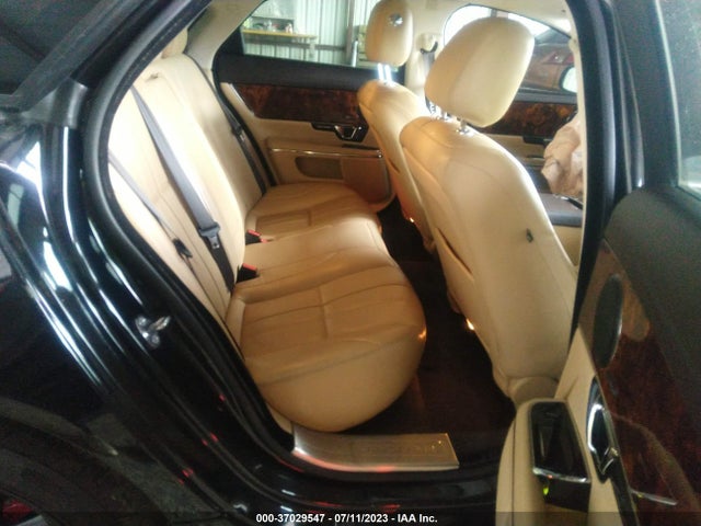 2014 JAGUAR XJ VIN: SAJWJ1CD0E8V74507