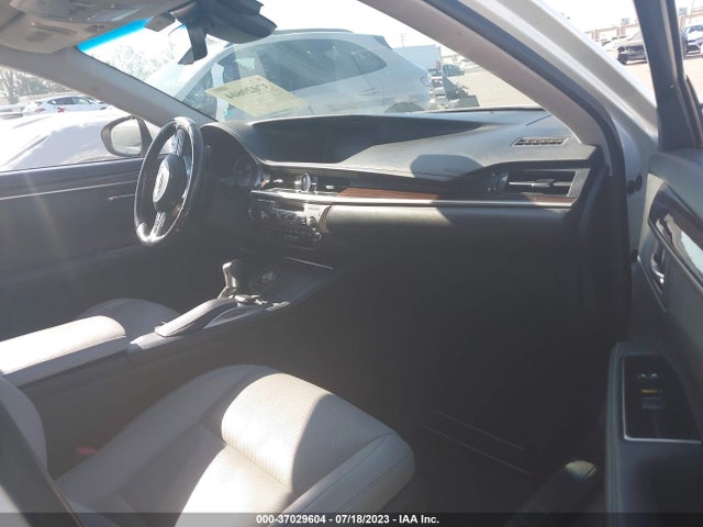 JTHBW1GG9H2148274 Lexus Es Es 300h
