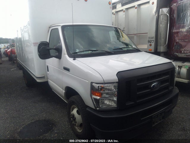 2021 Ford E-Series, VIN: 1FDWE3FN8MDC34770