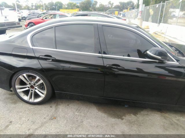 WBA8B9G31HNU52729 BMW 3 Series 330i