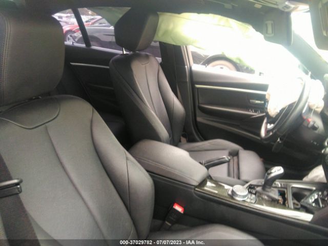 WBA8B9G31HNU52729 BMW 3 Series 330i