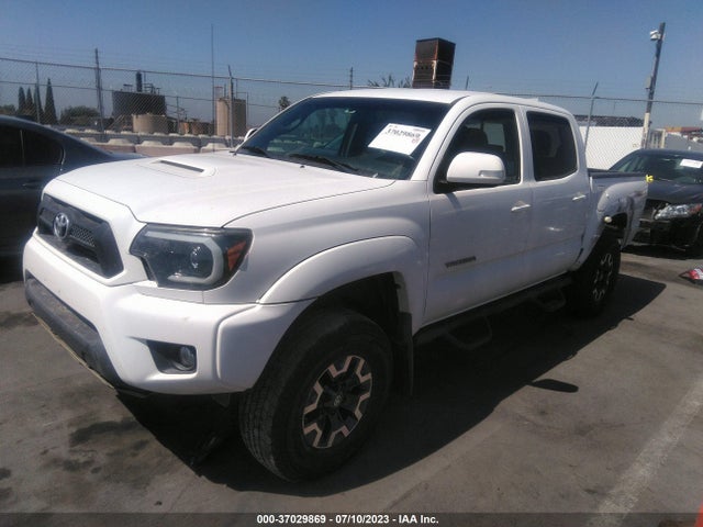 Toyota Tacoma Prerunner 2015 3TMJU4GN3FM178251 Image 2