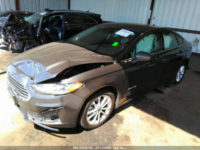 3FA6P0LUXKR202051 Ford Fusion Hybrid Se