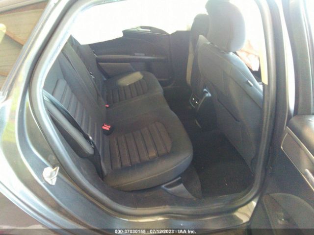 3FA6P0LUXKR202051 Ford Fusion Hybrid Se