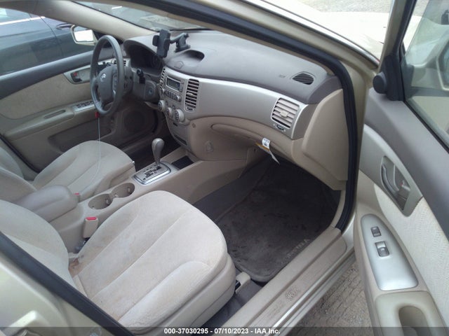 2008 KIA OPTIMA LX VIN: KNAGE123585266252