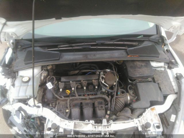 1FADP3K29GL320610 Ford FOCUS SE