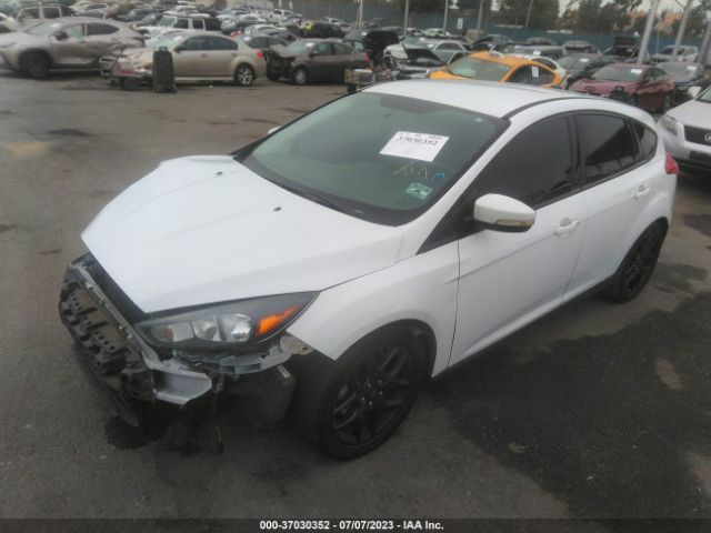 1FADP3K29GL320610 Ford FOCUS SE