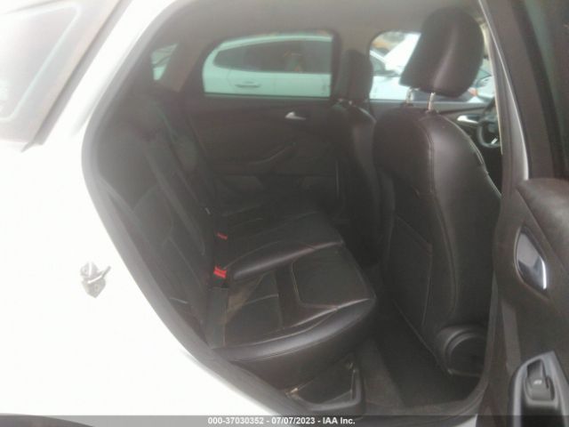 1FADP3K29GL320610 Ford FOCUS SE